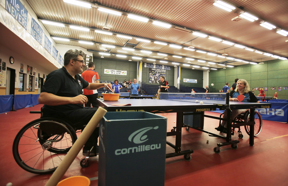 Le tennis de table handisport se pratique au club Élan Nevers, salle Patrick-Birocheau