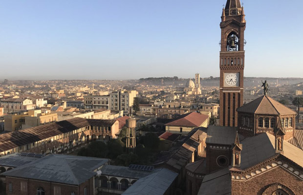 © Peter Santenello Asmara, capitale de l'Érythrée