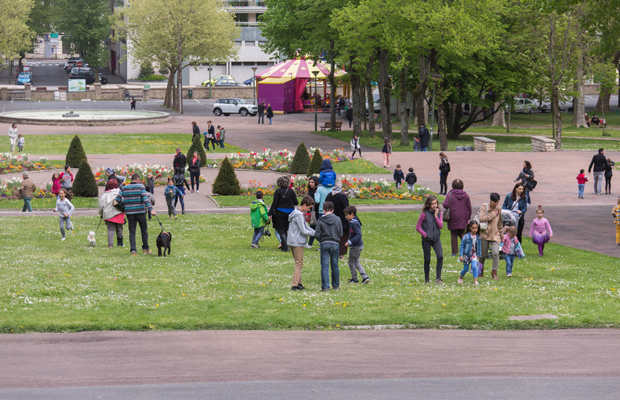 © Ville de Nevers Le parc Roger-Salengro lors de la chasse aux œufs de Pâques, en 2017.