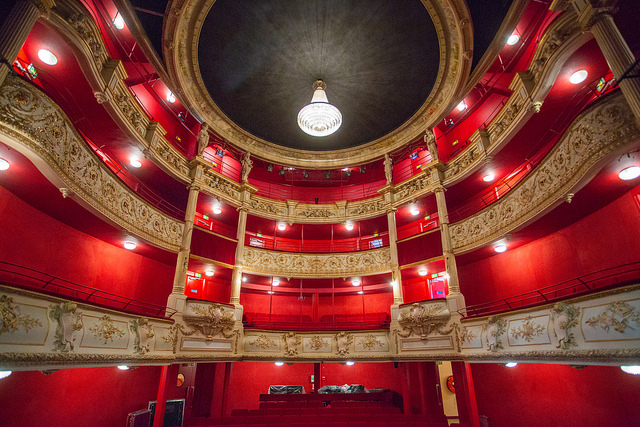© Ville de Nevers Des visites guidées sont organisées au Théâtre Municipal de Nevers tout au long de l'été.