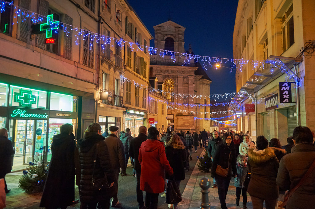 ... des milliers de lumières réchaufferont la ville ! Ce week-end à Nevers...