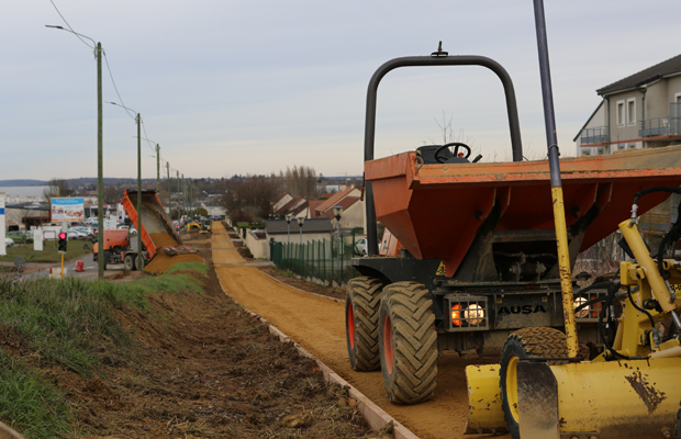 La promenade, longue de 650 m, gagne en qualité paysagère.