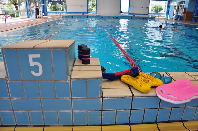 © Olesia Yanenko "J'apprends à nager" permet aux 6-12 ans de bénéficier de cours de natation gratuits.