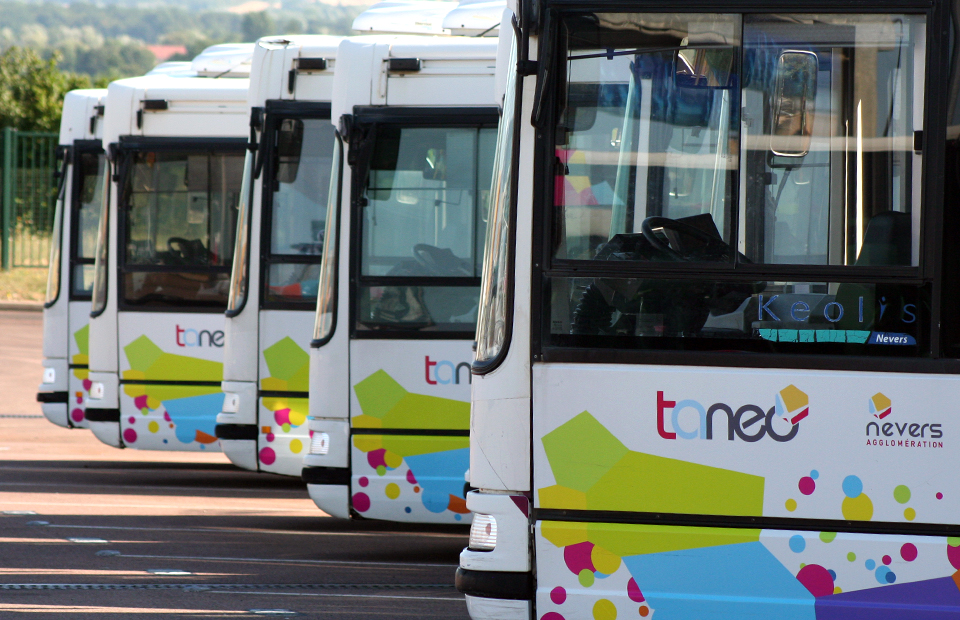 © Sébastien Chabard A partir de septembre, les jeunes habitants de l’agglomération de Nevers bénéficieront de tarifs réduits sur le réseau de bus Taneo.