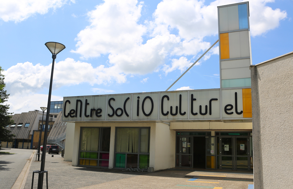 Le centre socioculturel de la Baratte est situé 4 rue des Quatre Échevins.