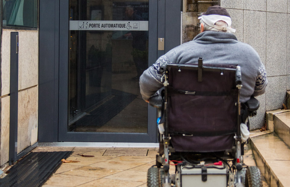 La mission Accessibilité / Handicap est à votre disposition pour toutes requêtes citoyennes relatives aux problèmes d'accessibilité.
