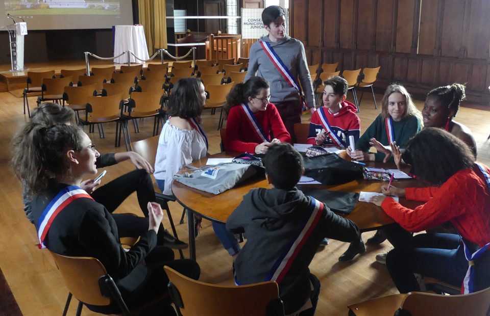 Séminaire d'intégration du CMJ au palais ducal.