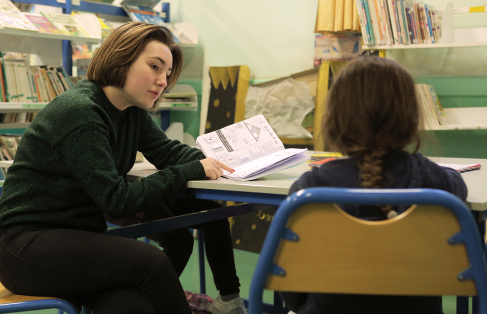 L'accompagnement aux leçons proposé dans les écoles élémentaires de Nevers fait partie intégrante de l'action éducative municipale.