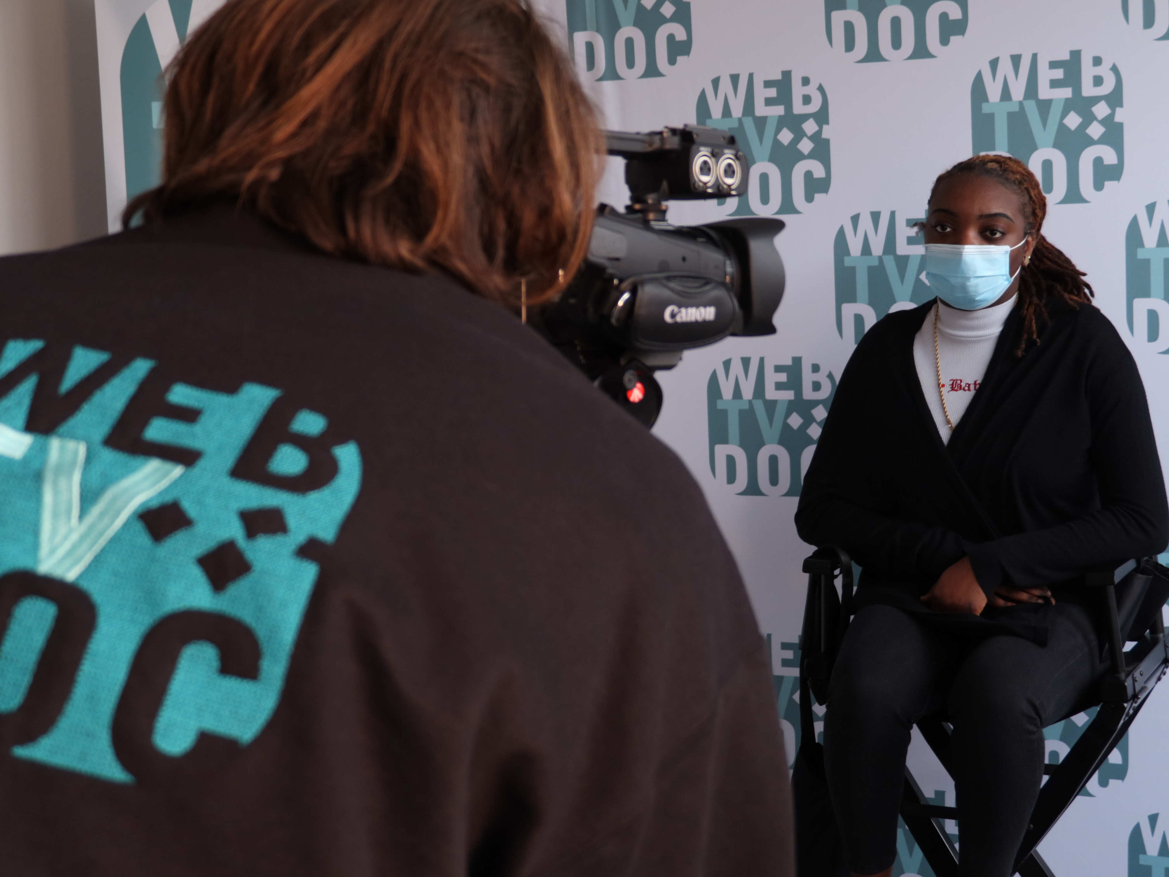 © Webtvdoc Reportages, clips, films, portraits, interview, ... Dans les coulisses de Webtvdoc.
