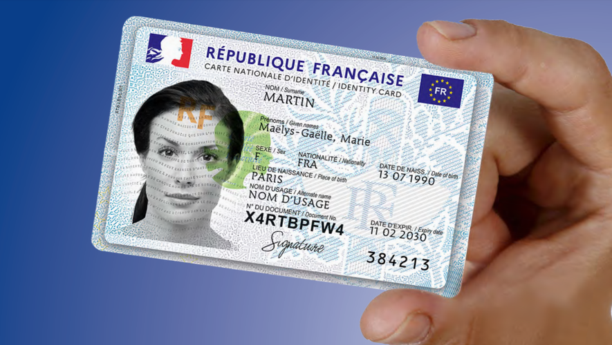 © Ministère de l'Intérieur Plus pratique, avec son format de carte bancaire, la nouvelle carte nationale d'identité sera déployée dans la Nièvre à compter du 14 juin 2021.