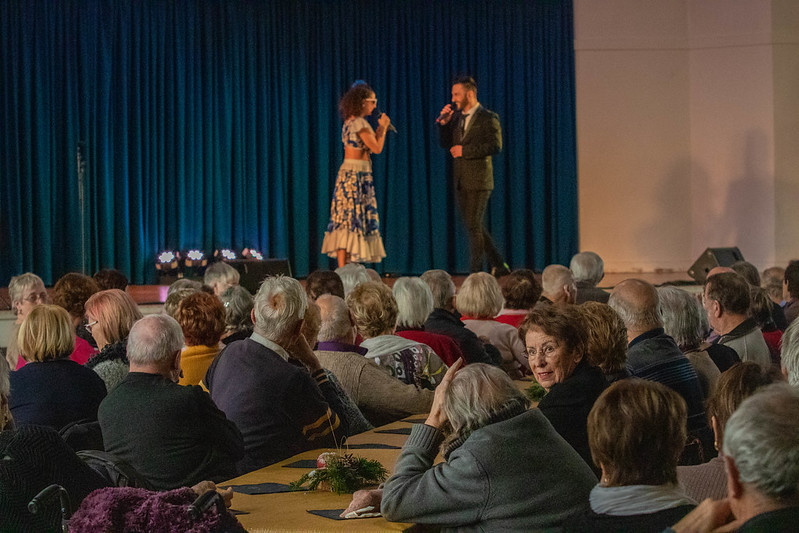 © Ville de Nevers (photo d'archives) Spectacle au Centre-Expo ou au théâtre, coffret gourmand pour les 80 ans et plus... Cette année encore les seniors ne sont pas oubliés à Nevers.