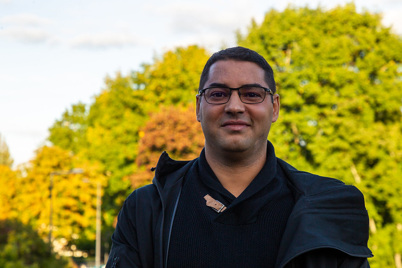 © Ville de Nevers Walid Ghessab est conseiller municipal délégué aux travaux en régie sur le patrimoine, aux travaux sur le domaine public, aux relations avec les associations (hors sport et culture), au soutien aux projets associatifs de proximité et de citoyenneté.