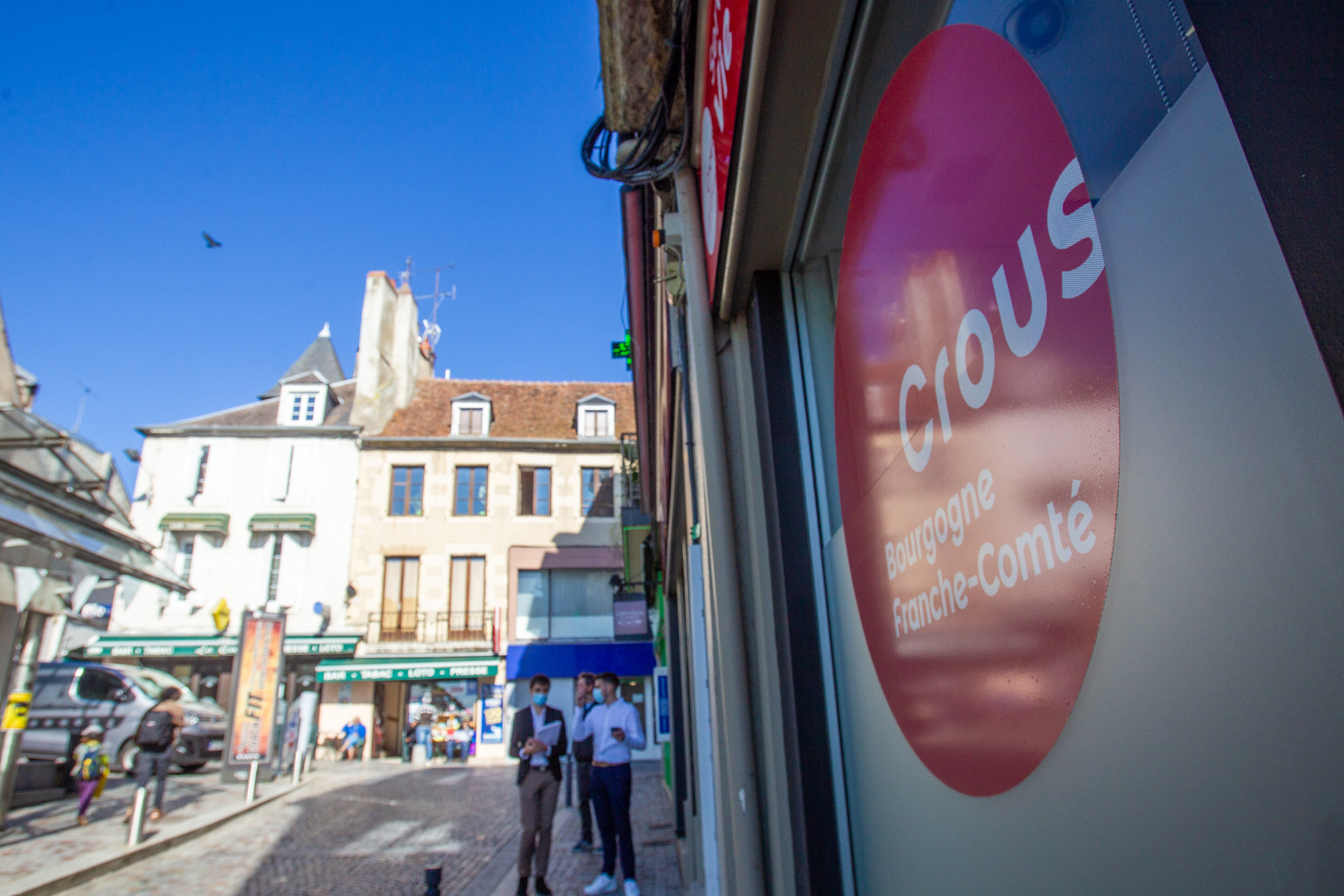 © Ville de Nevers La rentrée s'organise aussi pour l'enseignement supérieur, le guide Nevers Sup est là pour vous y aider !