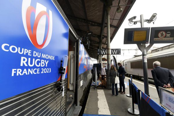 Photo non contractuelle © DR Dans les gares et au-delà, le rugby parcourt les territoires.