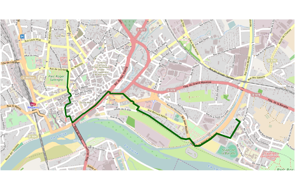 © Ville de Nevers Travaux du réseau de chaleur urbain : traversée du giratoire du Pont Cizeau en juillet