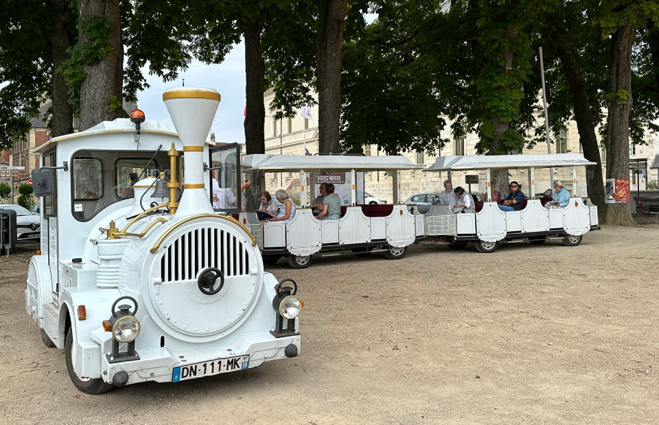 Le petit train touristique de retour à Nevers