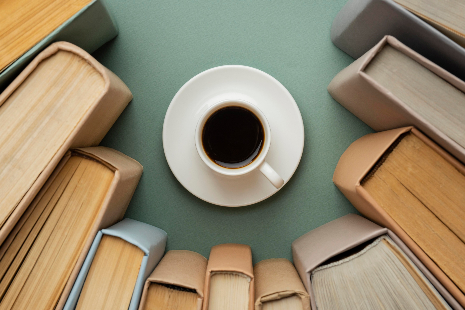 Le café littéraire, un moment d'échanges, de rencontres et de découvertes