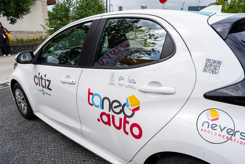 Réservez les voitures en autopartage