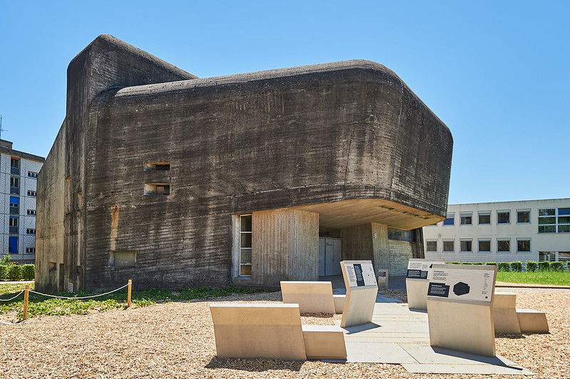 L'église Sainte-bernadette Vant sa restauration.