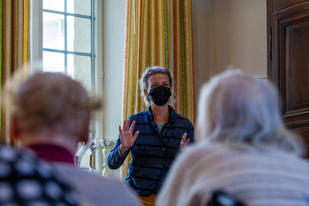 Atelier 4 x 20 ans à l'Ehpad Marion-de-Givry.