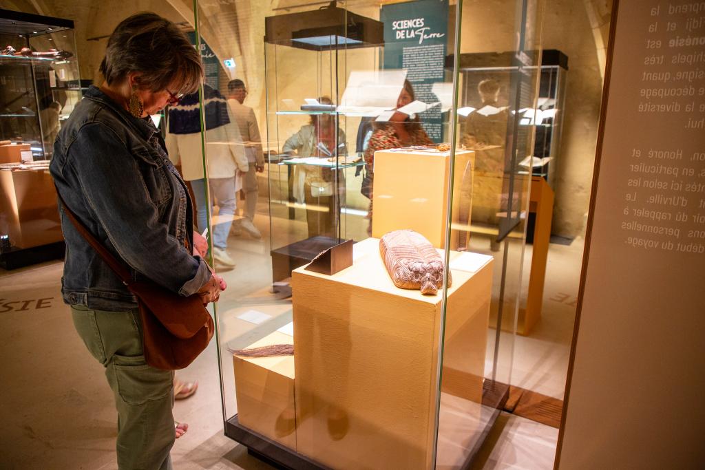 Exposition temporaire "Voyage autour du monde"